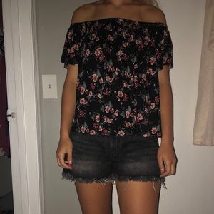 American Eagle off the shoulder blouse